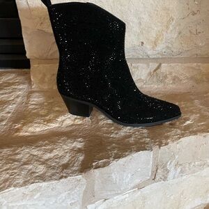 Jessica Simpson size 7 boots